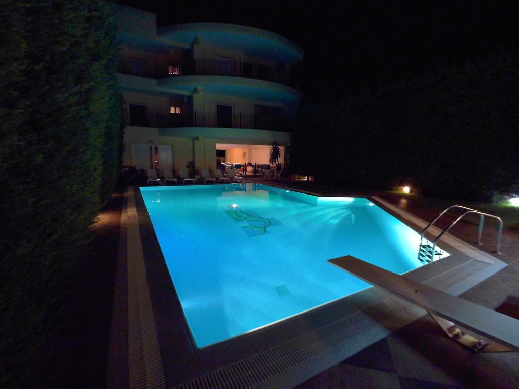 Diamond Apartments Agios Konstantinos  Экстерьер фото